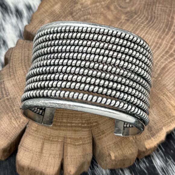 1980s TAHE Native American Navajo Sterling 10-Row Twist Wire Cuff Bracelet - Picture 1 of 4